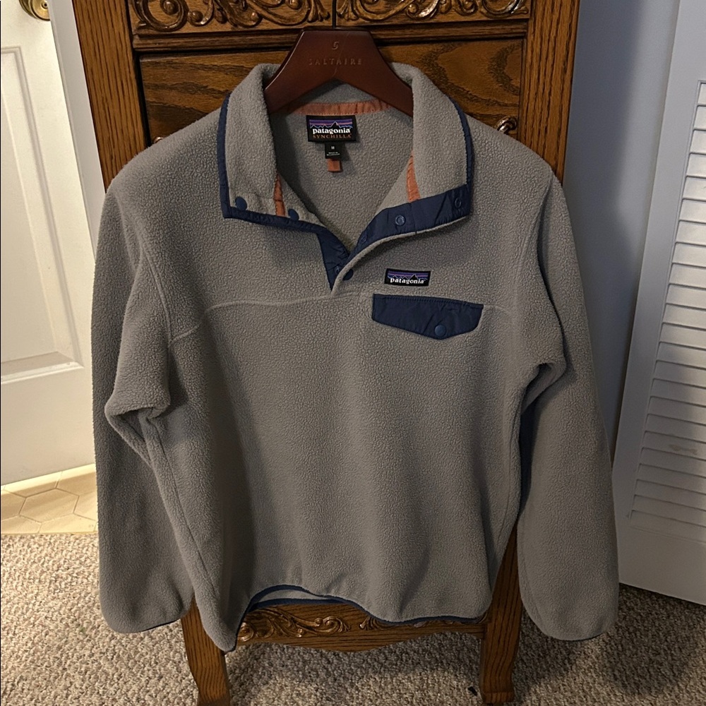 Patagonia Synchilla Gray Fleece with Navy Trim